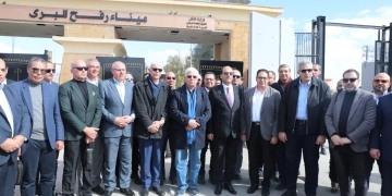 رئيس جامعة المنوفية يرافق وزير التعليم العالي فى جولة تفقدية لمعبر رفح 1 - جريدة المساء