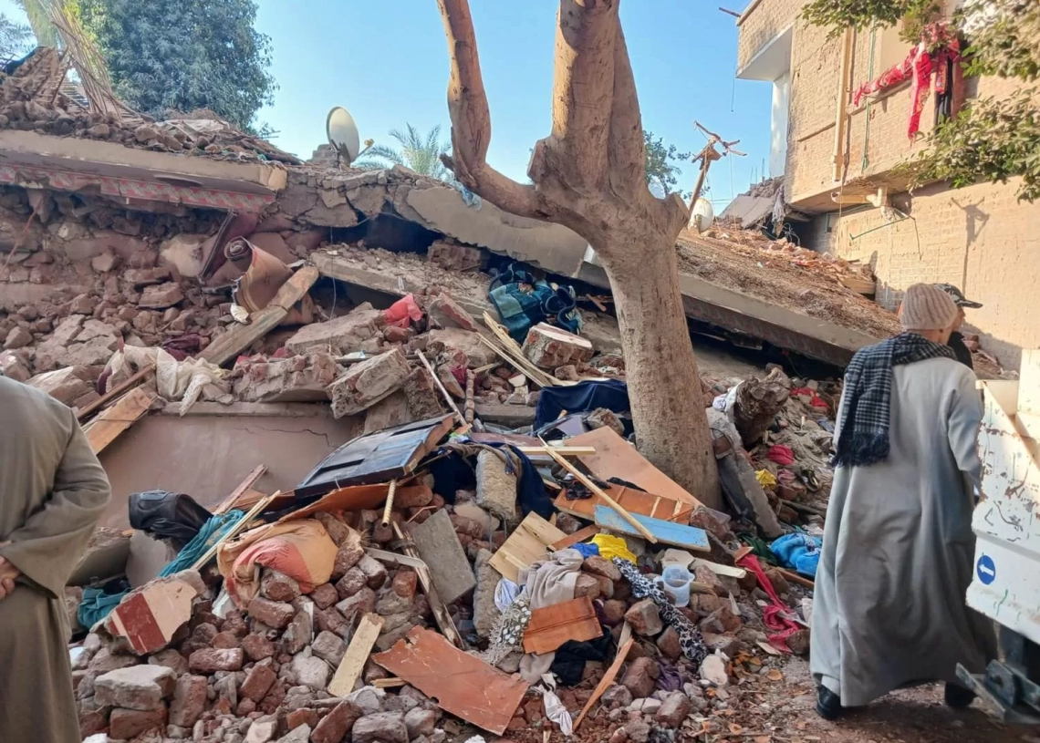 مصرع 5 أشخاص واصابة 4 آخرين في انهيار منزل بقرية بني شقير بمنفلوط.. ونقل المصابين لمستشفى الإيمان العام بأسيوط 27 - جريدة المساء