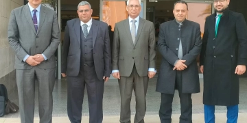 وفد جامعة المنيا برئاسة د. عصام فرحات .. يناقش مقترح الخطة الاستثمارية للجامعة 2 - جريدة المساء وفد جامعة المنيا برئاسة د. عصام فرحات .. يناقش مقترح الخطة الاستثمارية للجامعة 1 - جريدة المساء