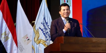 د. أشرف صبحى وزير الشباب والرياضة