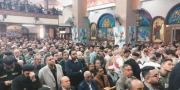 محافظ أسوان ينيب السكرتير العام المساعد لحضور صلاة القداس لوكيل مطرانية الأقباط الأرثوذكس بكوم أمبو 1 - جريدة المساء