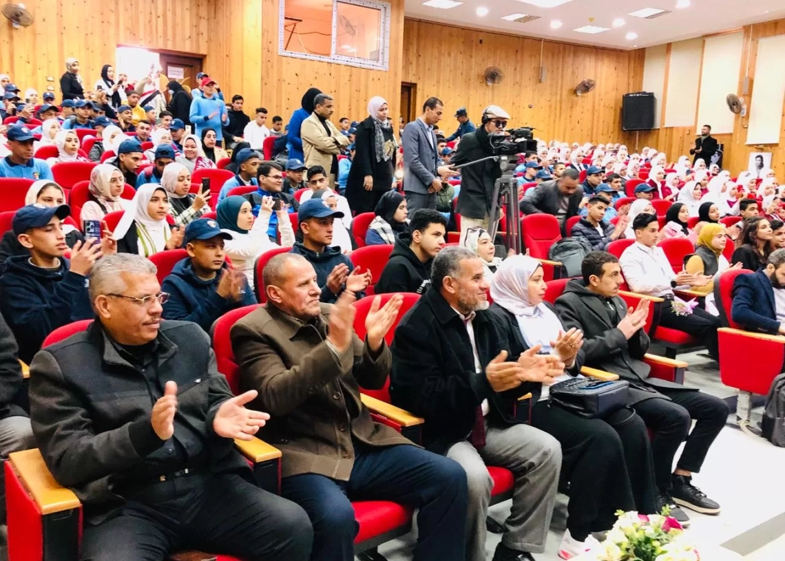 في ندوة بجامعة كفر الشيخ: مفتي الجمهورية يتحدث عن القيم الإنسانية المشتركة بين الأديان كأساس التعايش السلمي 19 - جريدة المساء