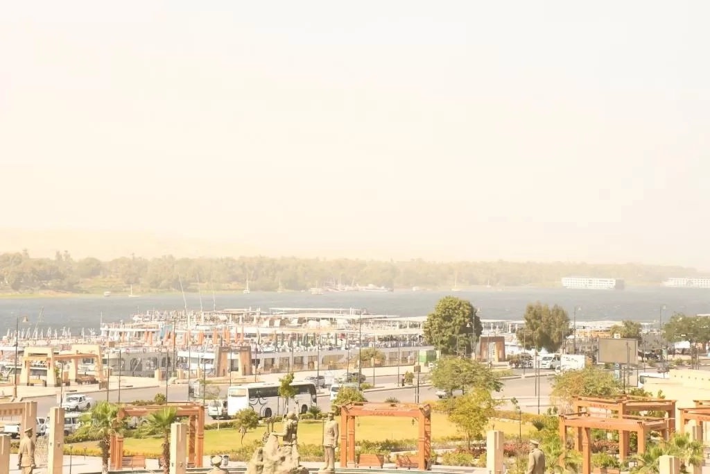 محافظ أسوان : رفع درجة الإستعداد القصوى وإغلاق الملاحة النهرية لحين تحسن الأحوال الجوية 19 - جريدة المساء