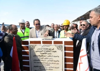 بحجم استثمارات 240 مليون جنيه .. محافظ قنا يضع حجر الأساس لمحطة رفع الصرف الصحي الرئيسية بمدينة الأمل 13 - جريدة المساء