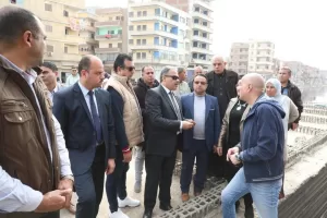 محافظ الشرقية يتفقد أعمال التغطية بمصرف بلبيس العمومي 113 - جريدة المساء