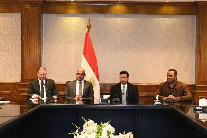 وزير الشباب والرياضة ونظيره الليبي يلتقيان أعضاء نموذج محاكاة مجلس الشيوخ 19 - جريدة المساء