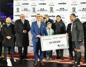 بحضور وزير الشباب والرياضة ورئيس هيئة قناة السويس ومحافظ الإسماعيلية ..محافظ الشرقية يشهد المباراة النهائية لبطولة أفريقيا للأندية الأبطال ويهنيء فريق نادي الشرقية لتتويجه بلقب البطولة للمرة الـ 28 في تاريخه 41 - جريدة المساء