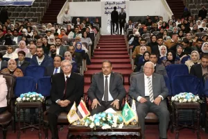 محافظ الشرقية يشهد الحفل السنوي لجمعية صناع الحياه لتنمية المجتمع بقاعة المؤتمرات الكبري بجامعة الزقازيق 51 - جريدة المساء