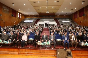 محافظ الشرقية يشهد الحفل السنوي لجمعية صناع الحياه لتنمية المجتمع بقاعة المؤتمرات الكبري بجامعة الزقازيق 49 - جريدة المساء