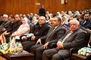 محافظ الشرقية يشهد الحفل السنوي لجمعية صناع الحياه لتنمية المجتمع بقاعة المؤتمرات الكبري بجامعة الزقازيق 41 - جريدة المساء