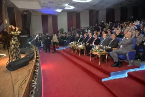 محافظ الشرقية يشهد احتفالية محافظة الدقهلية بعيدها القومي ويقدم التهنئة لقيادات وأبناء المحافظة 27 - جريدة المساء