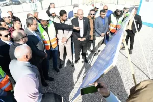 محافظ قنا يضع حجر أساس محطة معالجة صرف صحي بقريتي الأشراف وكرم عمران بإستثمارات 506 ملايين جنيه 33 - جريدة المساء