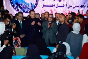 "مستقبل وطن" يوزع 50 تروسيكل و50 آلة زراعية و30 ماكينة خياطة و30 كرسيًا متحركًا في قنا 33 - جريدة المساء