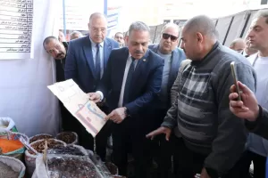 بتخفيضات تصل إلى 30٪.. محافظ الشرقية يفتتح معرضي «أهلاً رمضان» بالزقازيق 33 - جريدة المساء