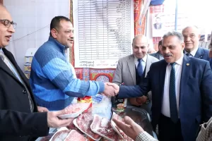 بتخفيضات تصل إلى 30٪.. محافظ الشرقية يفتتح معرضي «أهلاً رمضان» بالزقازيق 31 - جريدة المساء
