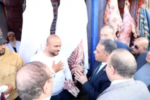 بتخفيضات تصل إلى 30٪.. محافظ الشرقية يفتتح معرضي «أهلاً رمضان» بالزقازيق 29 - جريدة المساء