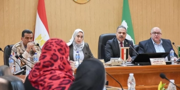 خلال لقائه بالمواطنين .. محافظ الشرقية : هدفنا خدمة المواطنين وحل مشاكلهم 1 - جريدة المساء