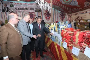 بأسعار مخفضة... محافظ الشرقية يفتتح معرضي «أهلا رمضان» بمدينتي أبو كبير وفاقوس 35 - جريدة المساء