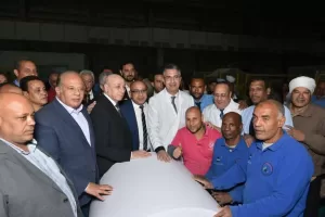 وزير التموين يتفقد مصنعي السكر والورق في قوص لمتابعة سير الإنتاج والتوريد 29 - جريدة المساء