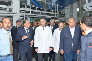 وزير التموين يتفقد مصنعي السكر والورق في قوص لمتابعة سير الإنتاج والتوريد 25 - جريدة المساء