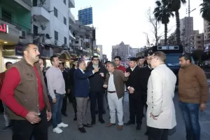 لإعادة الإنضباط للشارع .. محافظ الشرقية يقود حملة مكبرة لرفع الإشغالات والباعة الجائلين بشوارع الزقازيق 49 - جريدة المساء