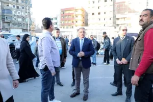 لإعادة الإنضباط للشارع .. محافظ الشرقية يقود حملة مكبرة لرفع الإشغالات والباعة الجائلين بشوارع الزقازيق 37 - جريدة المساء