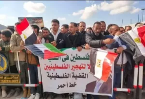 نقيب الصيادين بكفر الشيخ: أهالي قرية "الربع" ببلطيم يرسلون 60 سيارة مساعدات إلى غزة 3 - جريدة المساء