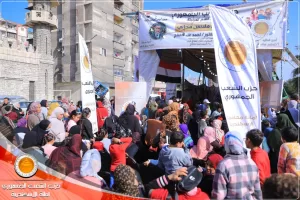 "الشعب الجمهوري" بالإسكندرية يفتتح معرضًا لتوزيع الملابس المجانية في الدخيلة والعجمي ضمن فعاليات مبادرة "مع الناس" 23 - جريدة المساء