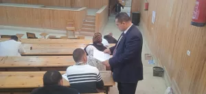 هدوء وانضباط في امتحانات دبلوم الدراسات العليا بكلية الحقوق بجامعة جنوب الوادي 49 - جريدة المساء