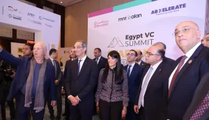 د. عمرو طلعت : الإبتكار أصبح المؤثر فى الاقتصاد العالمى..وأكثر من 180 شركة عالمية تعمل بمجال التعهيد فى مصر 18 - جريدة المساء