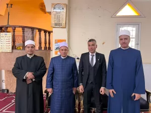 وكيل وزارة الأوقاف بكفر الشيخ: بدء اختبارات أكبر مسابقة لحفظ القرآن الكريم بالمحافظة 41 - جريدة المساء