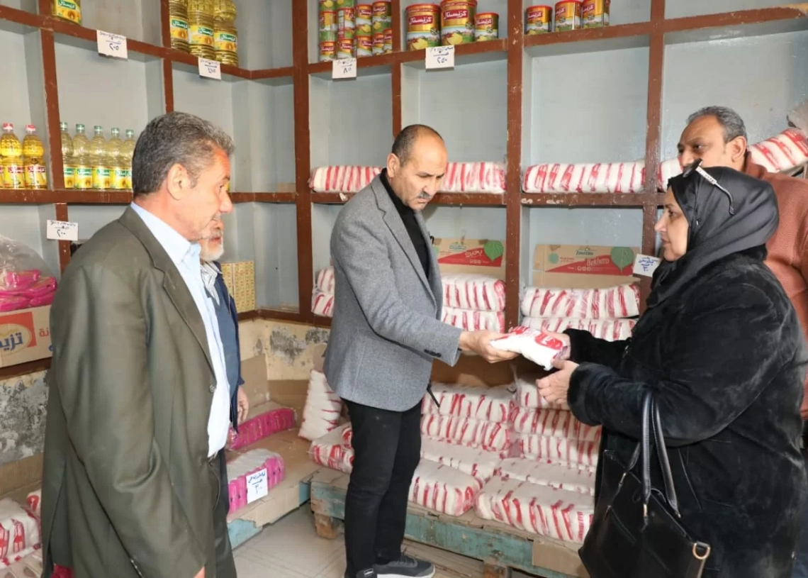 السكرتير العام المساعد لبني سويف يتابع منظومة العمل بالجمعيات التعاونية الاستهلاكية لتفعيل دورها في توفير السلع 19 - جريدة المساء