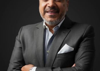 احمد جعفر: تدريب وتأهيل الكوادر على التكنولوجيا الحديثة ودعم التحول الرقمي وتعزيز الصادرات .. محوراً أساسياً في تحقيق التنمية المستدامة والابتكار 17 - جريدة المساء