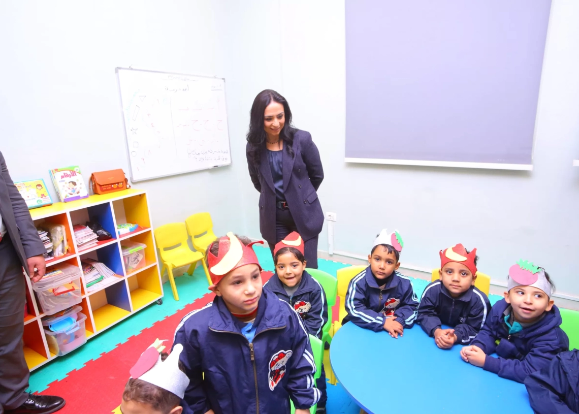 د. مايا مرسى وزيرة التضامن الاجتماعى مع الأطفال