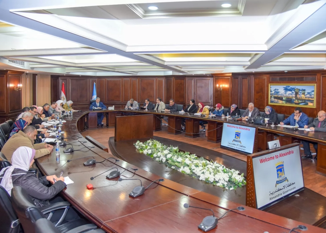 محافظ الإسكندرية يعقد اجتماعا مع رؤساء الأحياء لمتابعة الاستعدادات لاستقبال شهر رمضان 19 - جريدة المساء