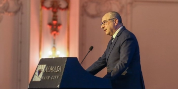 وزير قطاع الأعمال العام يوضح خطة الوزارة في تطوير وتحديث اصول الدولة وفقا لرؤية الدولة"2030"٠.. 1 - جريدة المساء