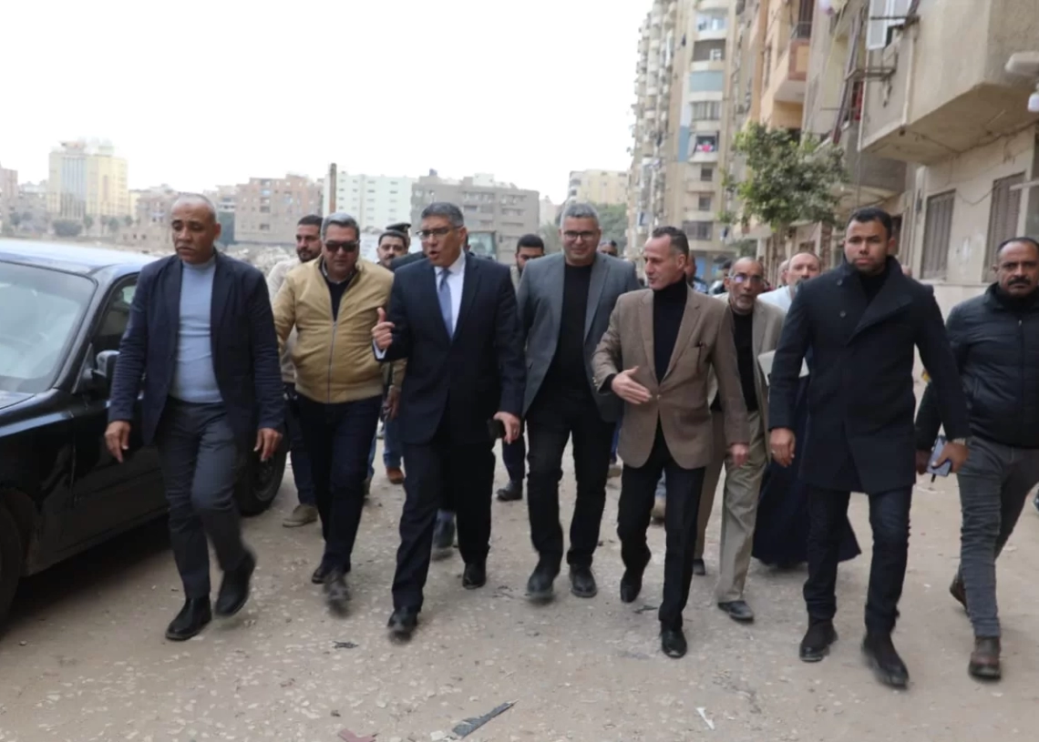 بعد سنوات من إغلاقه.. محافظ الجيزة يتفقد شارع أوتو سبير بالطالبية تمهيداً لتطويره 19 - جريدة المساء