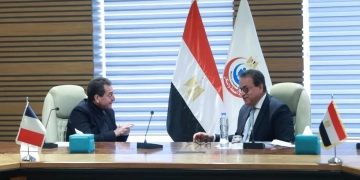  وزير الصحة يبحث فى اجتماعه مع سفير فرنسا تعزيز التعاون في القطاع الصحي 1 - جريدة المساء