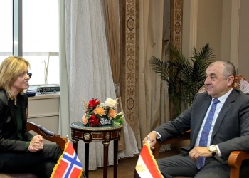 المهندس محمد شيمي: محطة شمسية لتغذية مجمع الألومنيوم بالطاقة النظيفة بالشراكة مع "سكاتك" النرويجية وباستثمارات 750 مليون دولار 20 - جريدة المساء