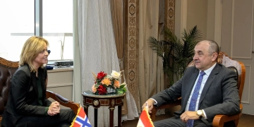 المهندس محمد شيمي: محطة شمسية لتغذية مجمع الألومنيوم بالطاقة النظيفة بالشراكة مع "سكاتك" النرويجية وباستثمارات 750 مليون دولار 2 - جريدة المساء المهندس محمد شيمي: محطة شمسية لتغذية مجمع الألومنيوم بالطاقة النظيفة بالشراكة مع "سكاتك" النرويجية وباستثمارات 750 مليون دولار 1 - جريدة المساء