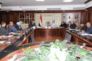 محافظ بني سويف يناقش تطوير مركز معلومات شبكات المرافق ويتابع مستجدات ملف التصالح 21 - جريدة المساء