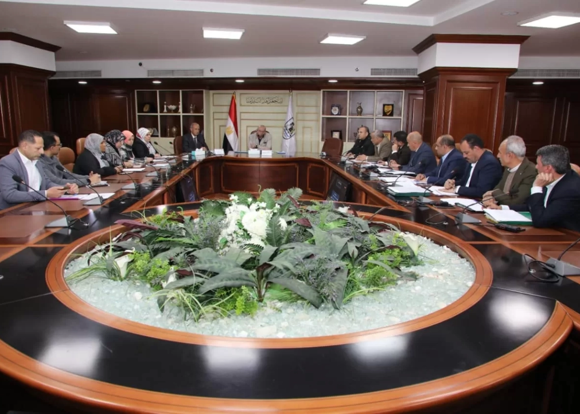 محافظ بني سويف يناقش تطوير مركز معلومات شبكات المرافق ويتابع مستجدات ملف التصالح 19 - جريدة المساء