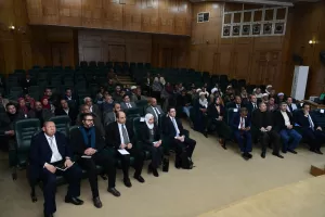 محافظ قنا يعلن بدء تنفيذ محطة طاقة شمسية بصحراء نجع حمادي باستثمارات 30 مليار جنيه 55 - جريدة المساء