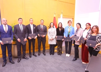 وزيرة التضامن تكرم فريقها المشارك في مناقشات استعراض التقرير الدوري الشامل لملف حقوق الإنسان بجنيف 23 - جريدة المساء