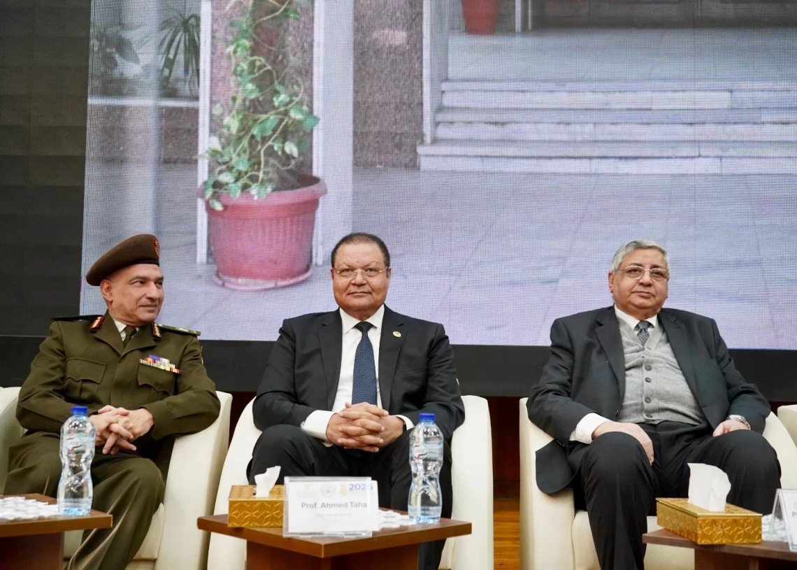 تحت رعاية وزير التعليم العالي والبحث العلمي..رئيس الهيئة الاعتماد والرقابة الصحية شارك فى المؤتمر السنوي لمعهد تيودور بلهارس للأبحاث 2025 18 - جريدة المساء