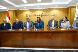 وزيرة التنمية المحلية ومحافظ الجيزة يفتتحان مقر الديوان العام الجديد للمحافظة 33 - جريدة المساء