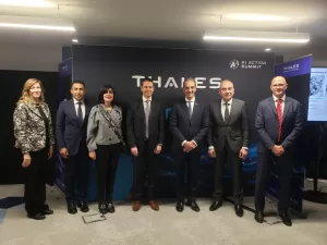 فى ختام زيارته لفرنسا وزير الاتصالات يبحث مع مسؤولى شركة "تاليس" خططها لتوسيع أعمالها فى مصر والتعاون فى الذكاء الاصطناعى والأمن السيبرانى 24 - جريدة المساء فى ختام زيارته لفرنسا وزير الاتصالات يبحث مع مسؤولى شركة "تاليس" خططها لتوسيع أعمالها فى مصر والتعاون فى الذكاء الاصطناعى والأمن السيبرانى 23 - جريدة المساء