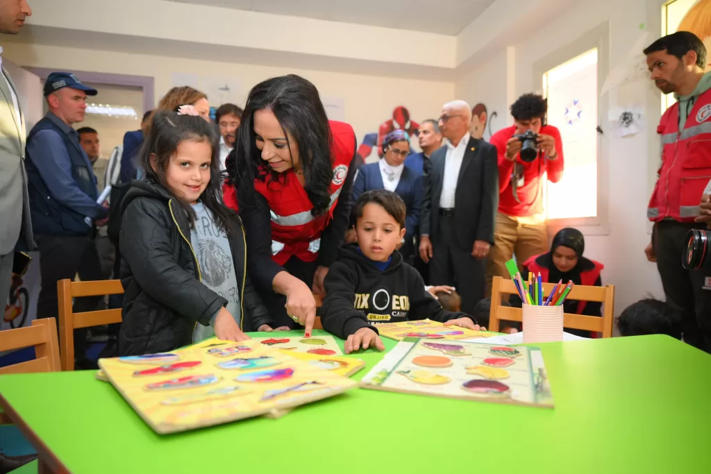 وزيرا الصحة والتضامن يتفقدان مستشفى العريش العام للاطمئنان على حالة مصابي قطاع غزة 24 - جريدة المساء وزيرا الصحة والتضامن يتفقدان مستشفى العريش العام للاطمئنان على حالة مصابي قطاع غزة 23 - جريدة المساء