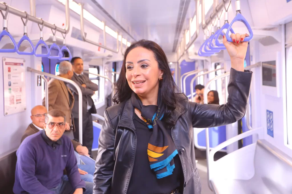 وزيرة التضامن تستقل القطار الكهربائي لمقر الوزارة في العاصمة الإدارية الجديدة 24 - جريدة المساء وزيرة التضامن تستقل القطار الكهربائي لمقر الوزارة في العاصمة الإدارية الجديدة 23 - جريدة المساء