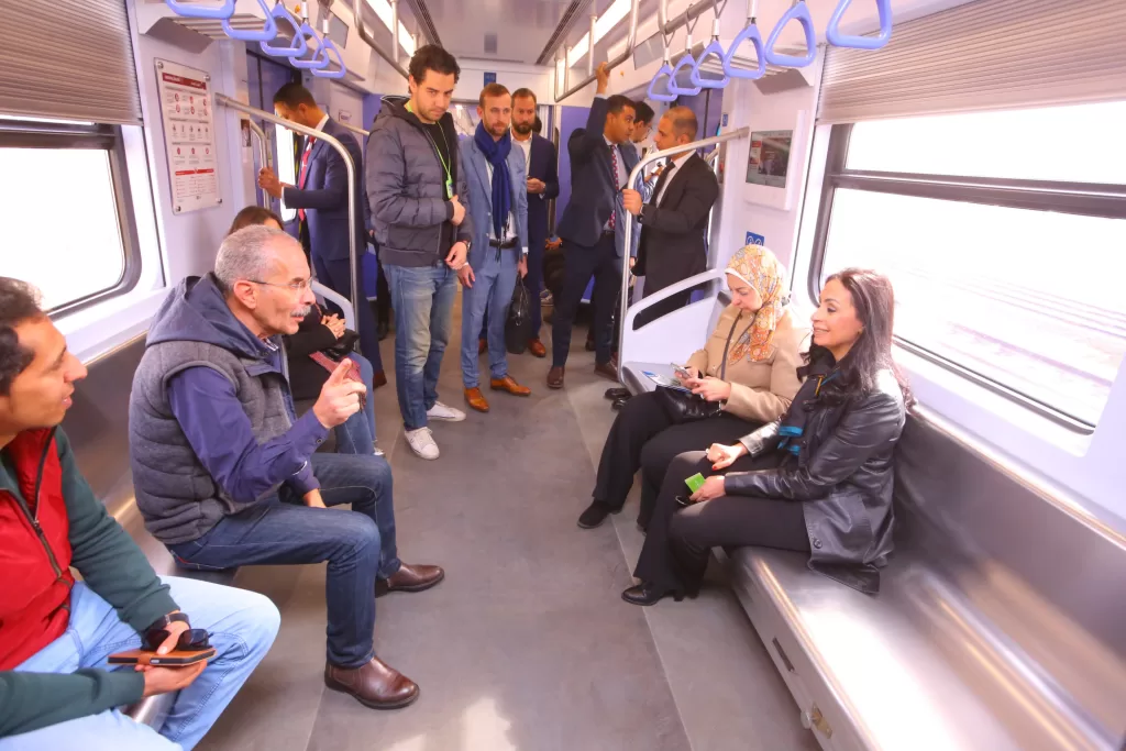 وزيرة التضامن تستقل القطار الكهربائي لمقر الوزارة في العاصمة الإدارية الجديدة 26 - جريدة المساء وزيرة التضامن تستقل القطار الكهربائي لمقر الوزارة في العاصمة الإدارية الجديدة 25 - جريدة المساء